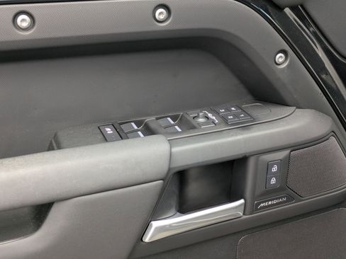 Certified 2025 Land Rover Defender 110 S AWD/4WD image 16