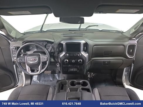 Used 2022 GMC Sierra 2500 SLE w/ SLE Convenience Package image 9