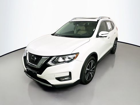 Used 2020 Nissan Rogue SL w/ Premium Package FWD image 3
