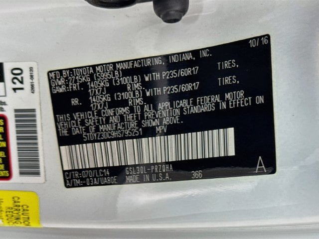 Certified 2017 Toyota Sienna XLE FWD image 35