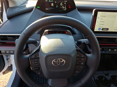 Used 2024 Toyota Prius Prime XSE image 20