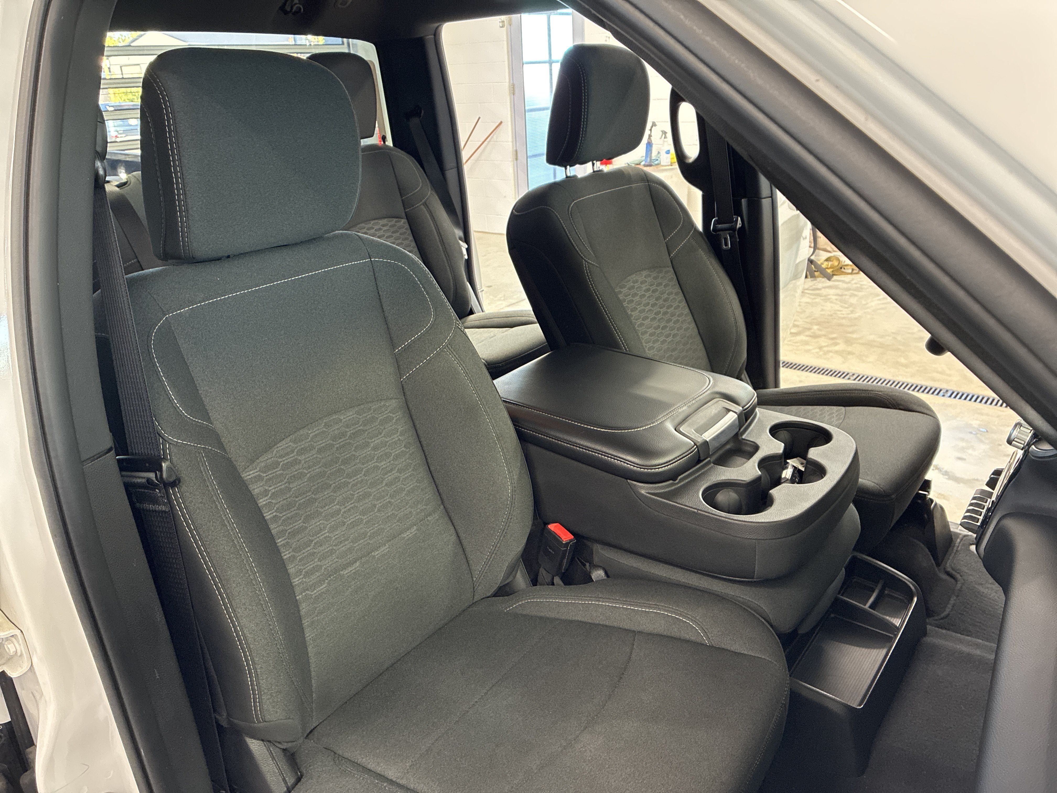 Certified 2025 RAM 2500 Big Horn AWD/4WD image 15