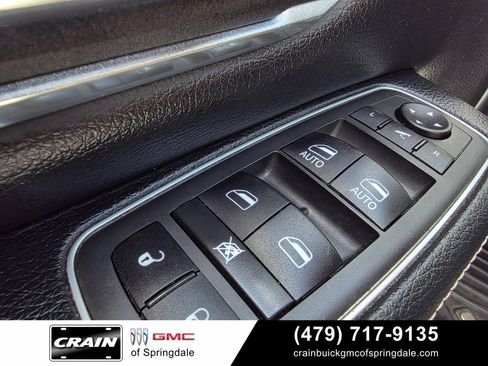 Used 2021 RAM 1500 Laramie AWD/4WD image 12