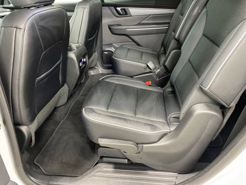 Certified 2026 Buick Enclave Sport Touring AWD/4WD image 27