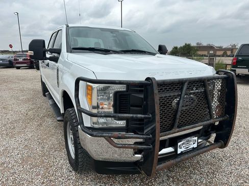 Used 2017 Ford F250 XL w/ Power Equipment Group image 2
