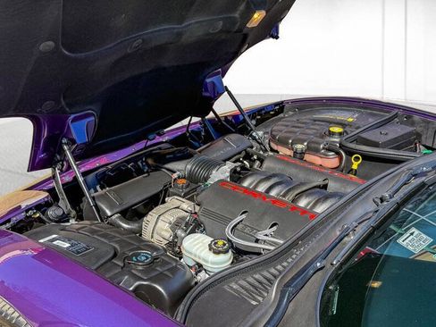 Used 1998 Chevrolet Corvette Convertible w/ Memory Pkg image 24