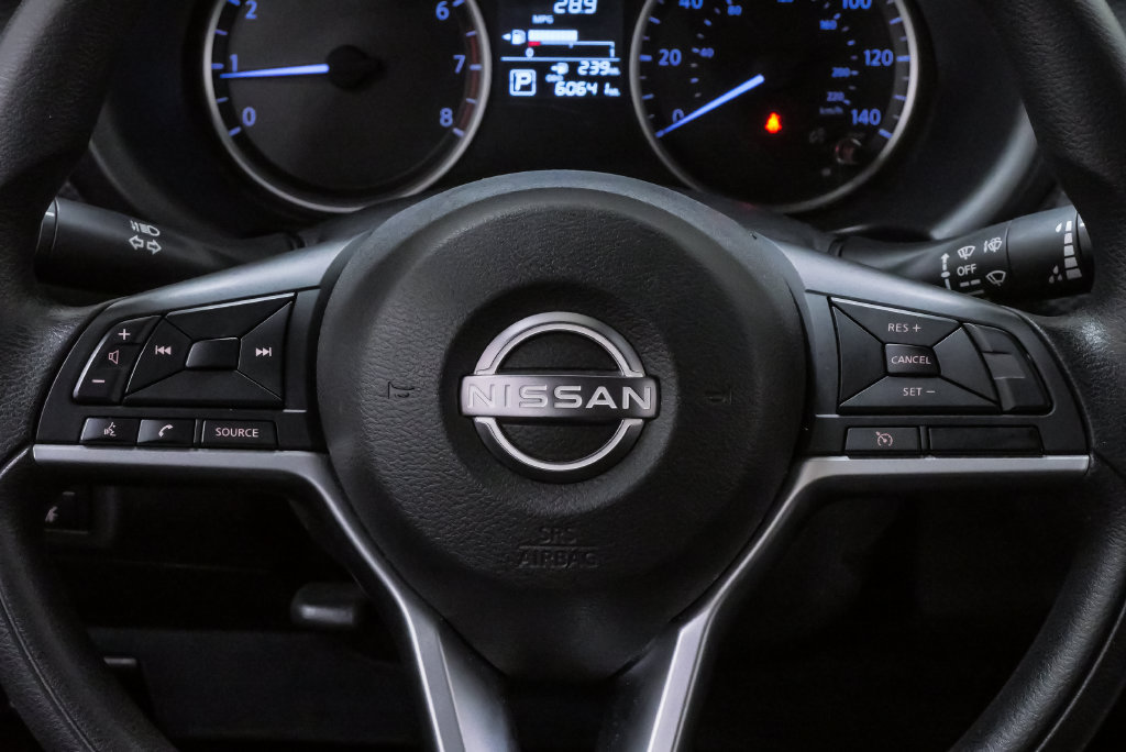 Used 2022 Nissan Kicks S FWD image 19