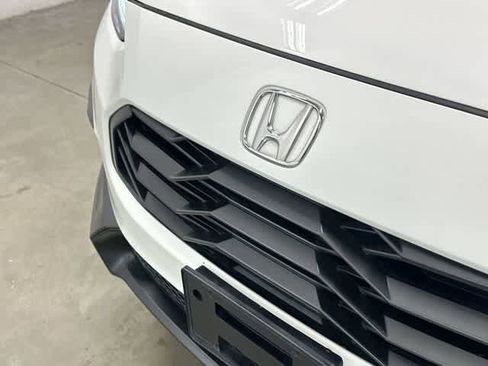 Used 2025 Honda HR-V Sport image 30