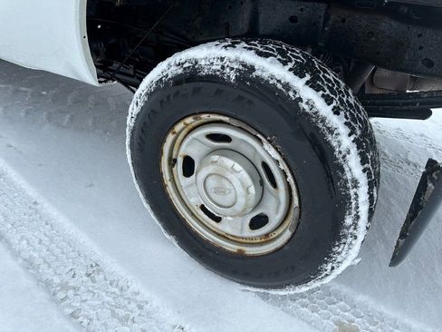 Used 2015 Ford F250 XL w/ Power Equipment Group image 16