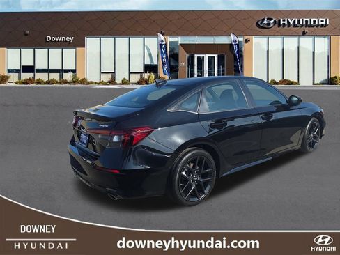 Used 2025 Honda Civic Sport image 5