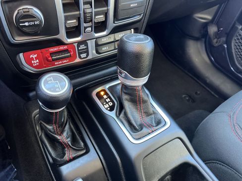 Used 2021 Jeep Wrangler Unlimited Rubicon image 20