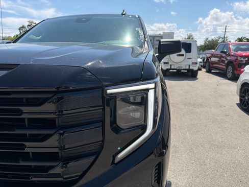 Used 2026 GMC Sierra 1500 Elevation AWD/4WD image 10