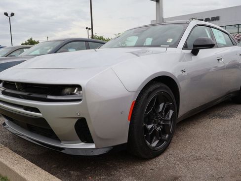 New 2026 Dodge Charger R/T w/ Driver Convenience Group AWD/4WD image 2