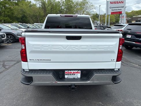 Used 2022 Chevrolet Silverado 1500 LT AWD/4WD image 6