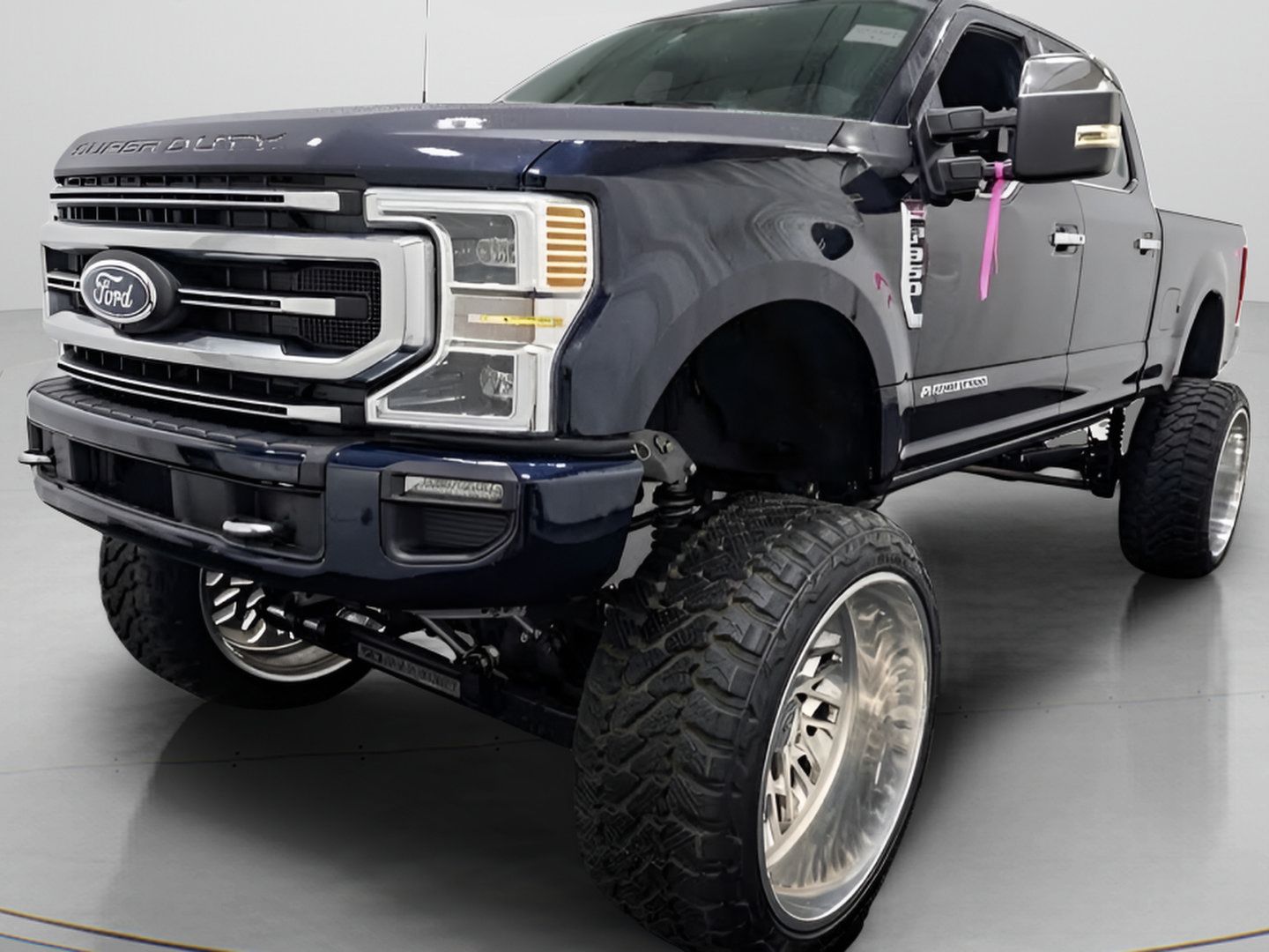 Used 2022 Ford F350 Platinum AWD/4WD image 8