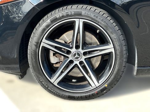 Used 2019 Mercedes-Benz A 220 image 11