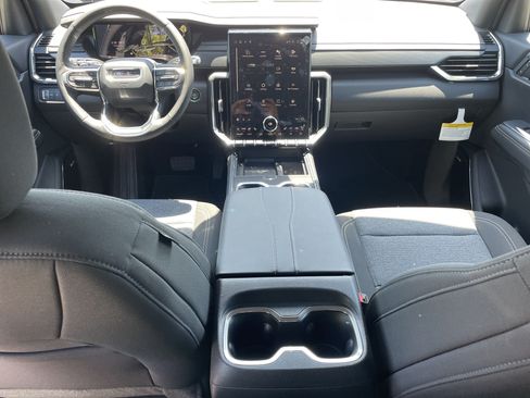 New 2025 GMC Acadia Elevation FWD image 18