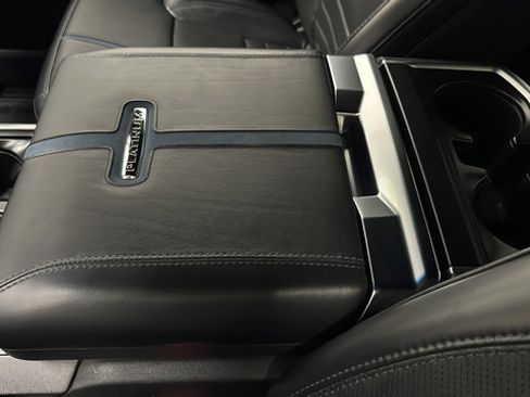 Used 2025 Ford F150 Platinum AWD/4WD image 19