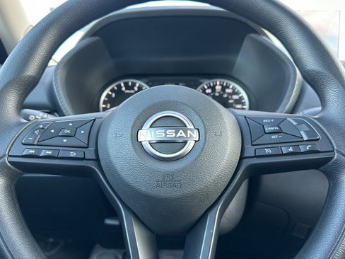 Used 2025 Nissan Sentra S image 19
