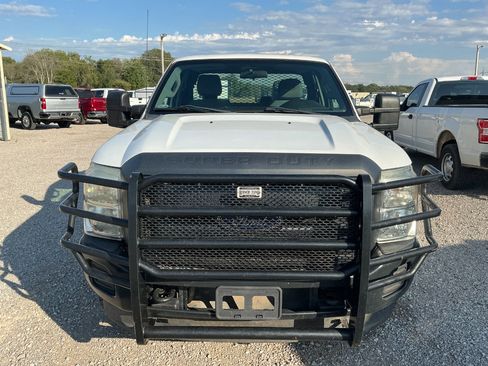 Used 2015 Ford F350 XL image 2