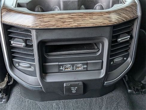 Used 2019 RAM 1500 Laramie image 26