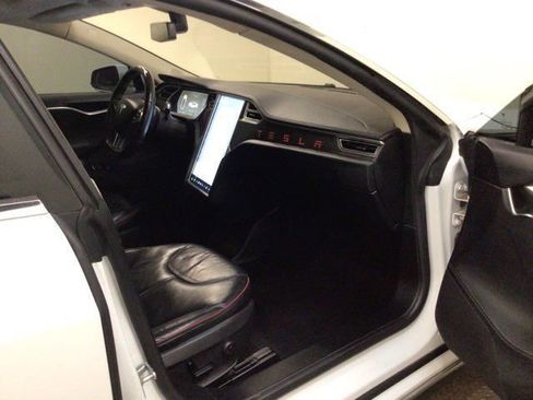 Used 2013 Tesla Model S Performance image 21