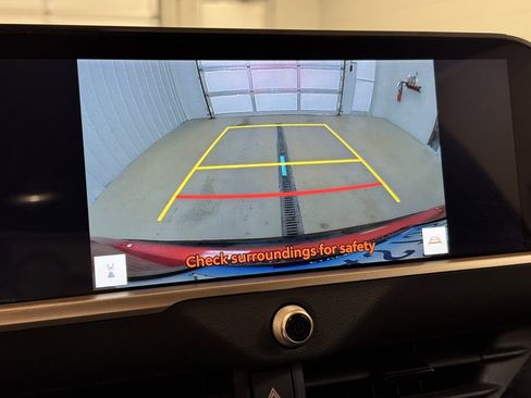 Used 2025 Toyota Crown Signia image 44