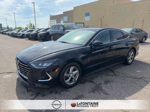 Used 2023 Hyundai Sonata SE FWD image 1