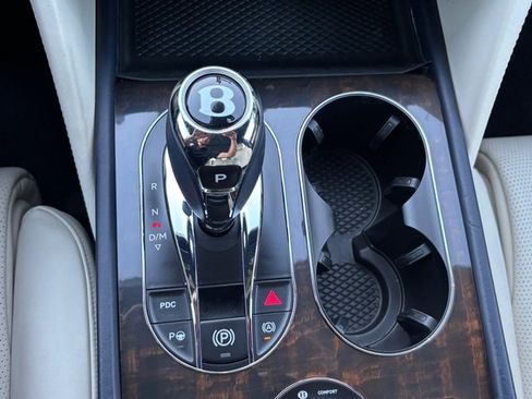 Used 2019 Bentley Bentayga AWD/4WD image 48