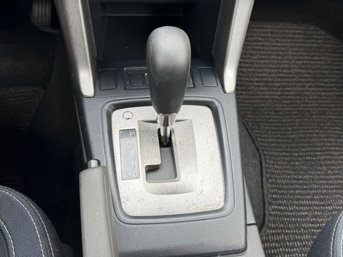 Used 2015 Subaru Forester 2.5i w/ Alloy Wheel Package image 18