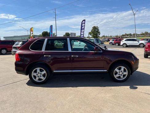 Used 2004 Porsche Cayenne AWD/4WD image 8