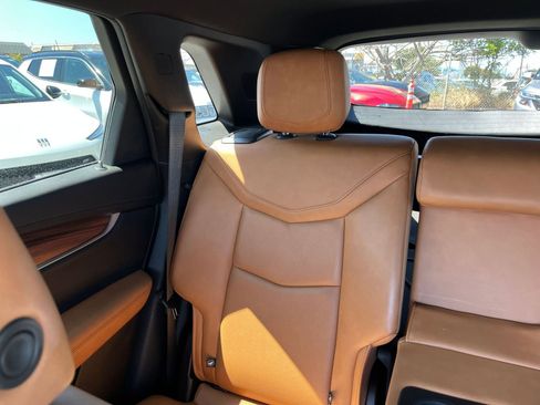 Used 2024 Cadillac XT5 Premium Luxury FWD image 41