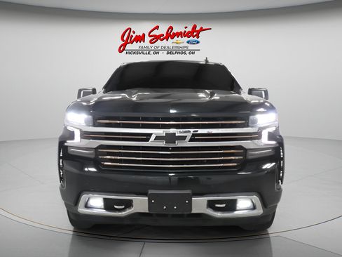 Used 2021 Chevrolet Silverado 1500 High Country w/ Technology Package AWD/4WD image 5