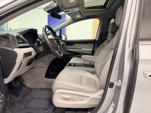 Used 2018 Honda Odyssey EX-L image 14