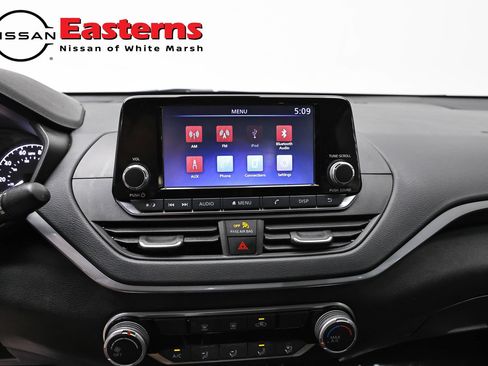 Used 2024 Nissan Altima 2.5 S FWD image 12