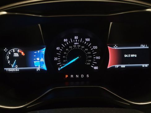 Used 2017 Ford Fusion SE w/ Fusion SE Technology Package FWD image 23