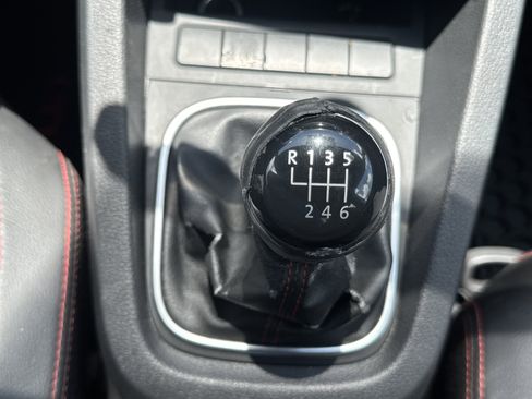 Used 2012 Volkswagen Jetta GLI FWD image 19