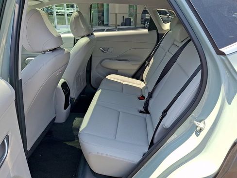 Used 2024 Hyundai Kona Limited AWD/4WD image 10