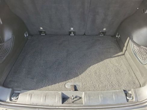 Used 2018 Jeep Renegade Altitude image 8