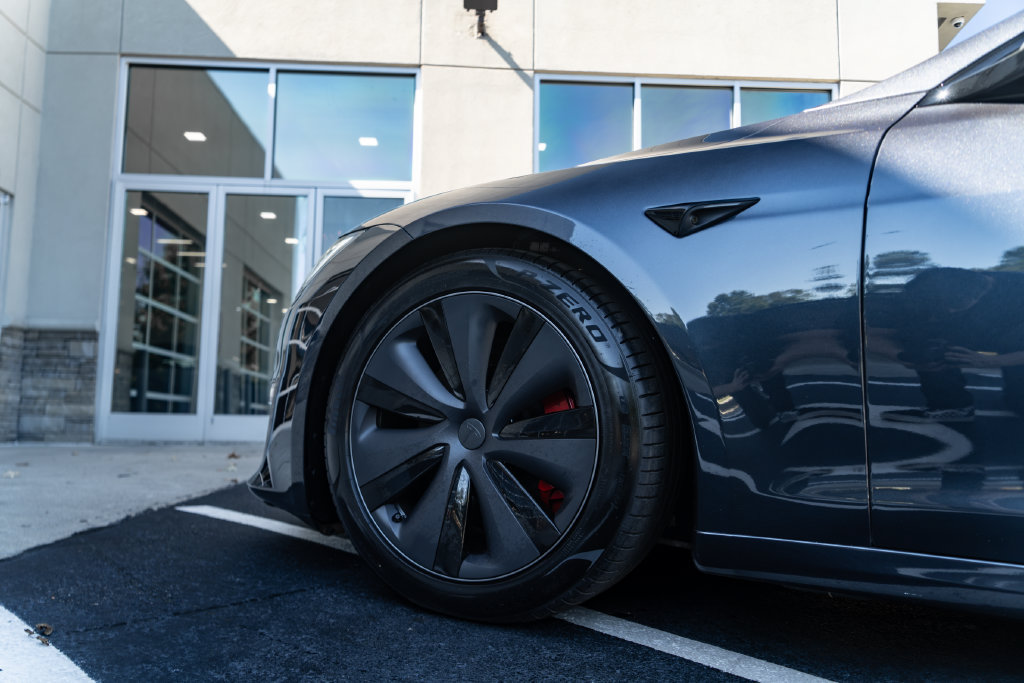 Used 2025 Tesla Model S Plaid AWD/4WD image 16