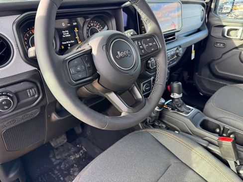 New 2026 Jeep Gladiator Sport AWD/4WD image 14