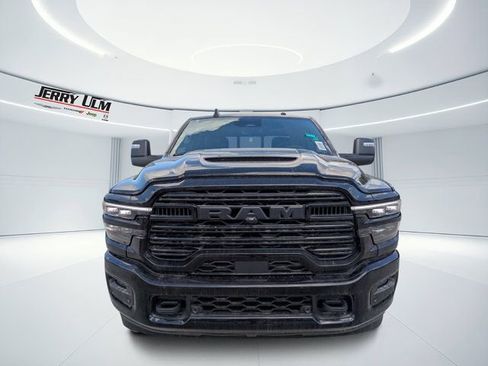 New 2026 RAM 2500 Laramie AWD/4WD image 8