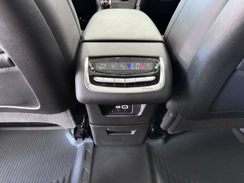 Certified 2024 Cadillac XT6 Luxury w/ LPO, Floor Liner Package AWD/4WD image 31