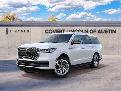 New 2027 Lincoln Navigator Premiere RWD image 2