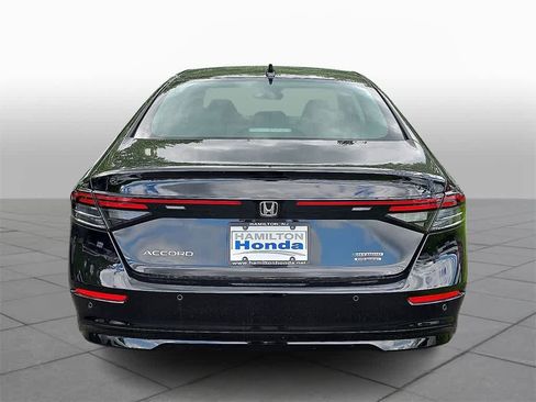 New 2025 Honda Accord Touring image 5