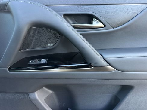 Used 2026 Lexus LX 700h Luxury image 22