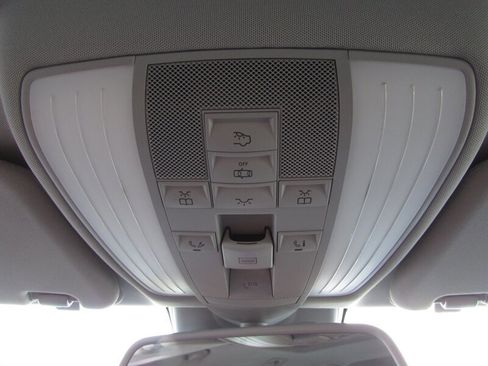 Used 2013 Mercedes-Benz E 350 4MATIC Wagon image 22