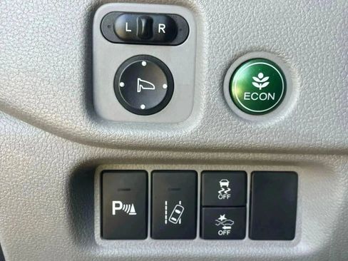 Used 2017 Honda Pilot Elite image 18