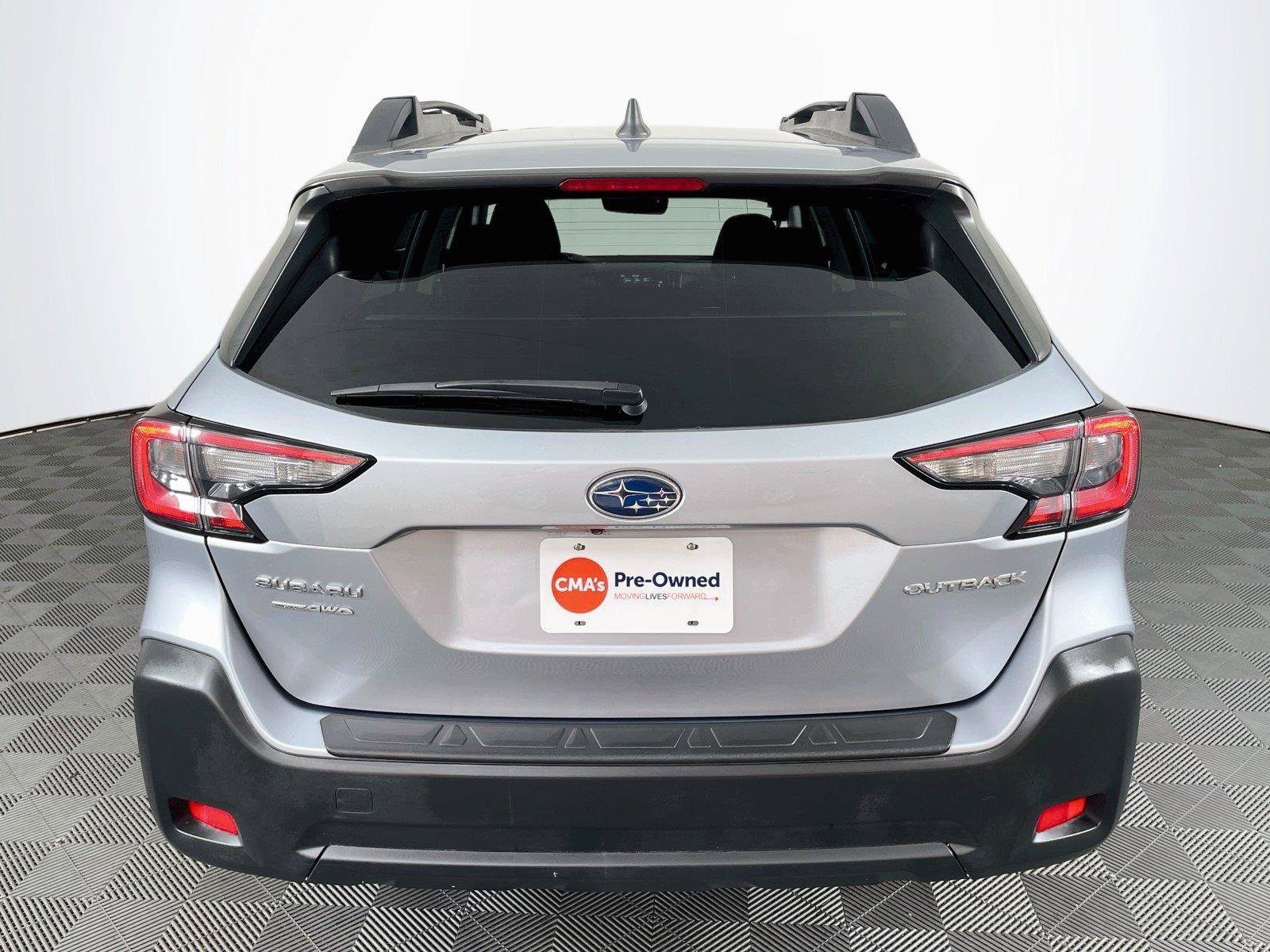 Certified 2024 Subaru Outback Premium AWD/4WD image 9