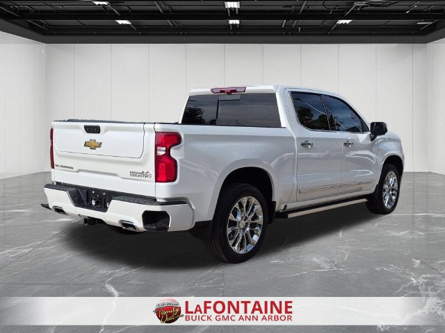 Used 2024 Chevrolet Silverado 1500 High Country AWD/4WD image 8